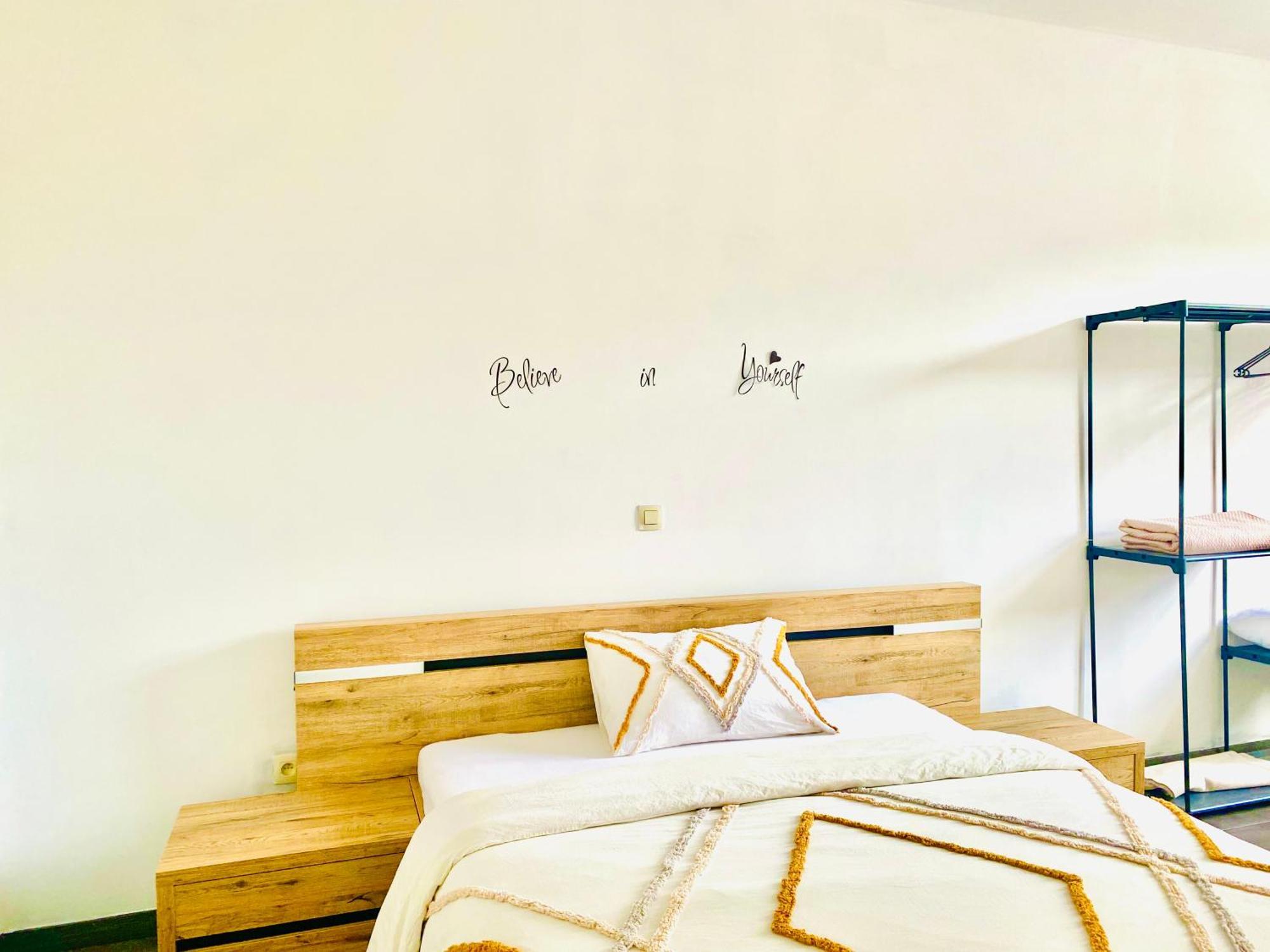Residence Deluxe 沙勒罗瓦 外观 照片
